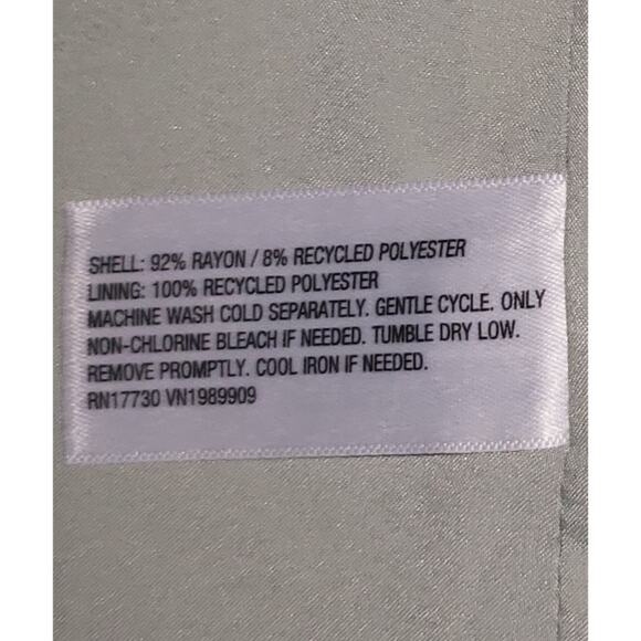 A New Day Women’s Blazer XXL Sage Green Boxy Fit Lined 2-Button Jacket NWT - Picture 10 of 11